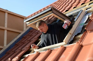 Pose de fenêtres de toit Velux à Précilhon